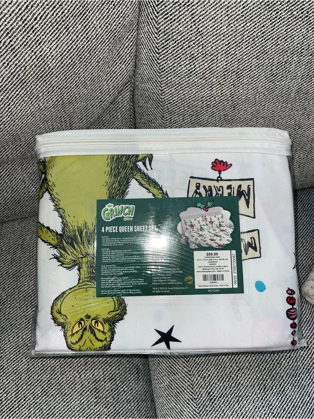 New Dr. Seuss The Grinch Full/Queen Quilt & Shams + 4piece Queen Sheet Set. HTF!